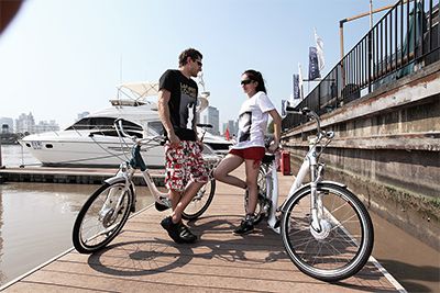 潮流自行車(chē)外景拍攝